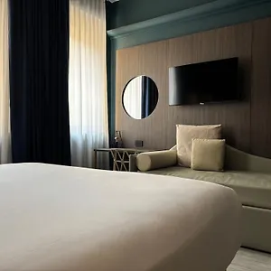 https://esco.it-lombardy.com