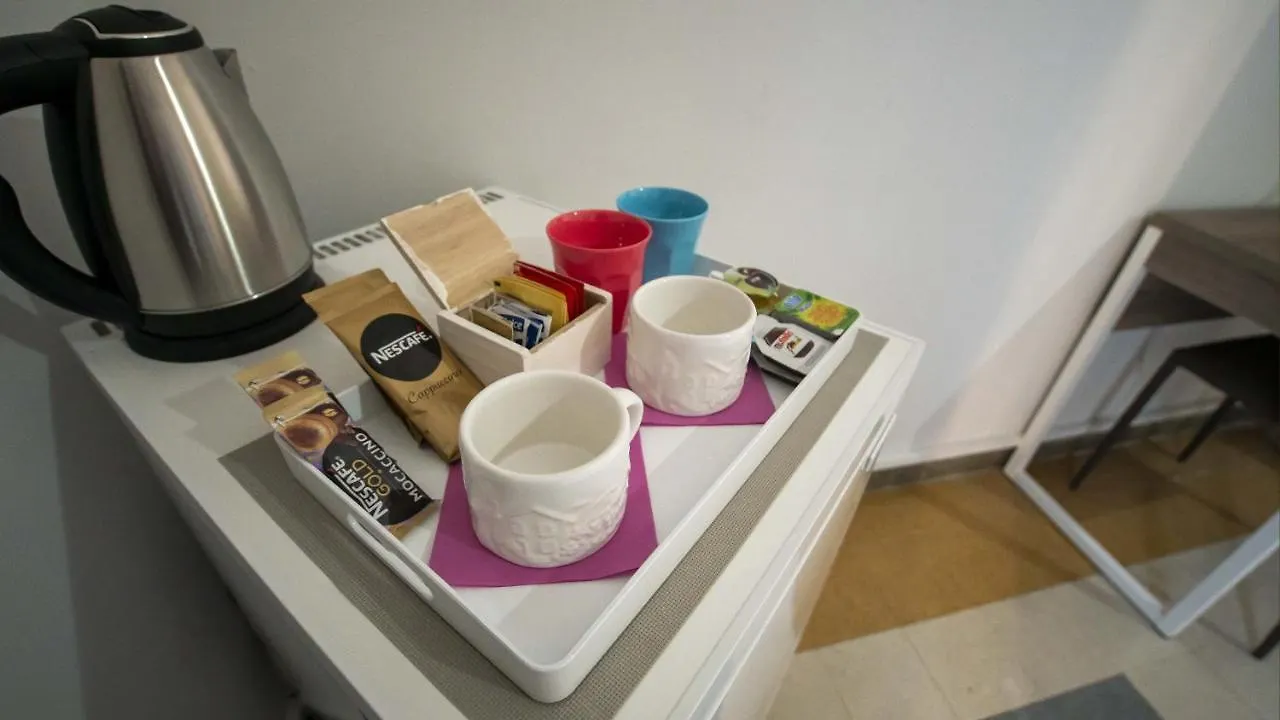 Giachi Friendly Rooms Alla Stazione 巴勒莫